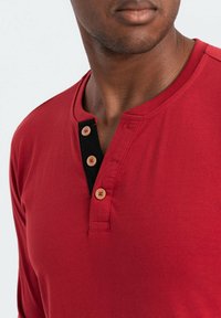 Ombre Langarmshirt - red