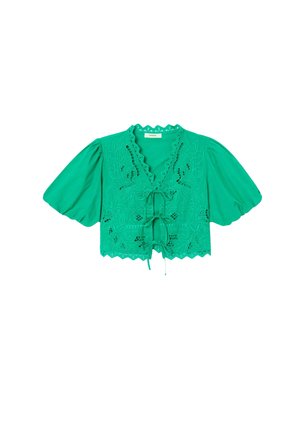 Blouse verte courte avec manches bouffantes, motifs floraux brodés, bords festonnés et fermetures à nouer sur le devant.