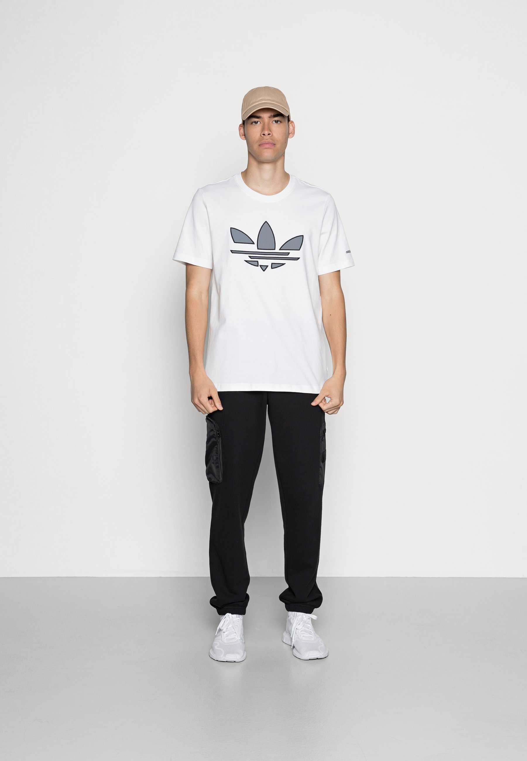 adidas adicolor white