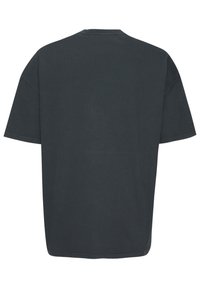 Tmavě šedé oversized tričko, krátké rukávy, kulatý výstřih, vyrobené z bavlny s hladkou texturou, s minimálními švy a bez grafik.
