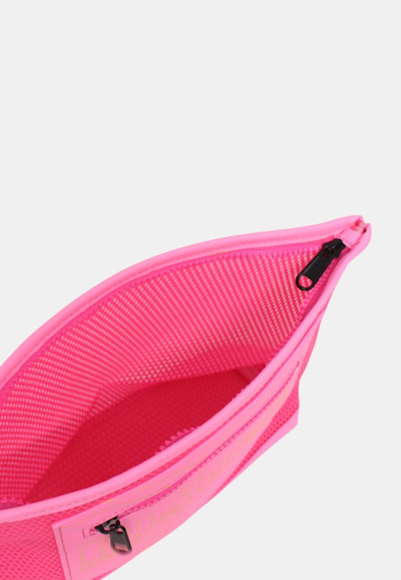 Blauer Pochette viola