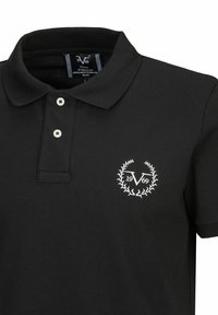 Schwarz Polohemd aus strukturiertem Baumwollstoff, mit einem gerippten Kragen, zwei Knopfverschluss und gesticktem Logo in Weiß auf der linken Brust.