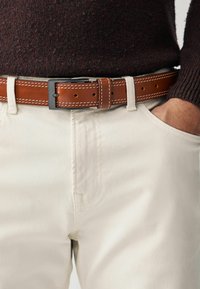 Next - SIGNATURE BELT WITH CONTRAST STITCH DETAILING  - REGULAR - Ceinture - tan brown Image miniature 1