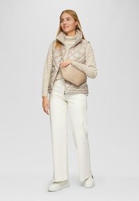 s.Oliver ROLLKRAGEN MIT STRUKTUR - Pullover - hellbraun