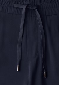 Thumbnail Image 5