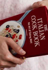 Olympia Le-Tan BOOK CLUTCH ITALIAN COOK BOOK - Clutches - bordeaux latim