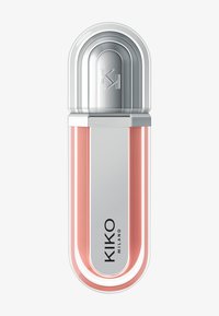 Tube de gloss à lèvres avec un capuchon argenté brillant et un design courbé. Le corps est transparent avec une teinte rose douce, arborant le logo KIKO MILANO.