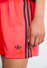 Thumbnail Image 7