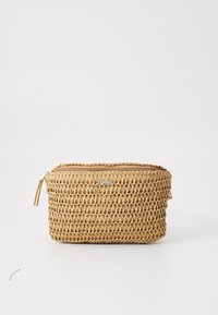 Woven straw cosmetic bag in natural beige with a zip closure, rectangular shape, and a small tag on the front. Textured, lightweight design.