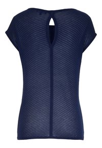 Haut court à manches courtes bleu marine en tissu texturé, avec un motif rayé vertical et un détail en forme de clé à l'arrière.