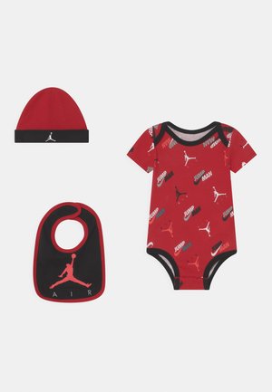 JORDAN DNA UNISEX SET - T-shirt con stampa - gym red