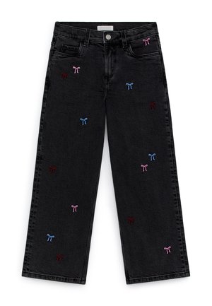 Czarne dżinsy o szerokich nogawkach z haftowanymi różowymi, niebieskimi i czerwonymi kokardkami rozmieszczonymi na przodzie oraz klasycznym fasonem z pięcioma kieszeniami.