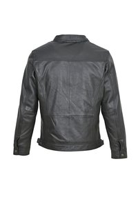 Svart läderjacka med en rak design, med flat krage, långa ärmar och justerbara sidoflappar. Slät textur med sömmar.