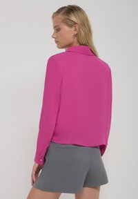 Calliope À BOUTONS - Hemdbluse - violet