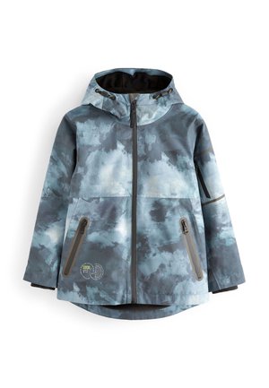 Blå og grå mønstret vandtæt jakke med hætte, lynlåsføring foran, to sidelommer og et unikt sky-lignende design.
