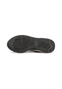 Semelle de chaussure en caoutchouc noir avec une surface texturée et à motifs ainsi que des rainures bien définies. Conception durable pour une traction et une stabilité sur diverses surfaces.