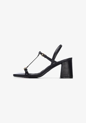 XTI, Sandali - black