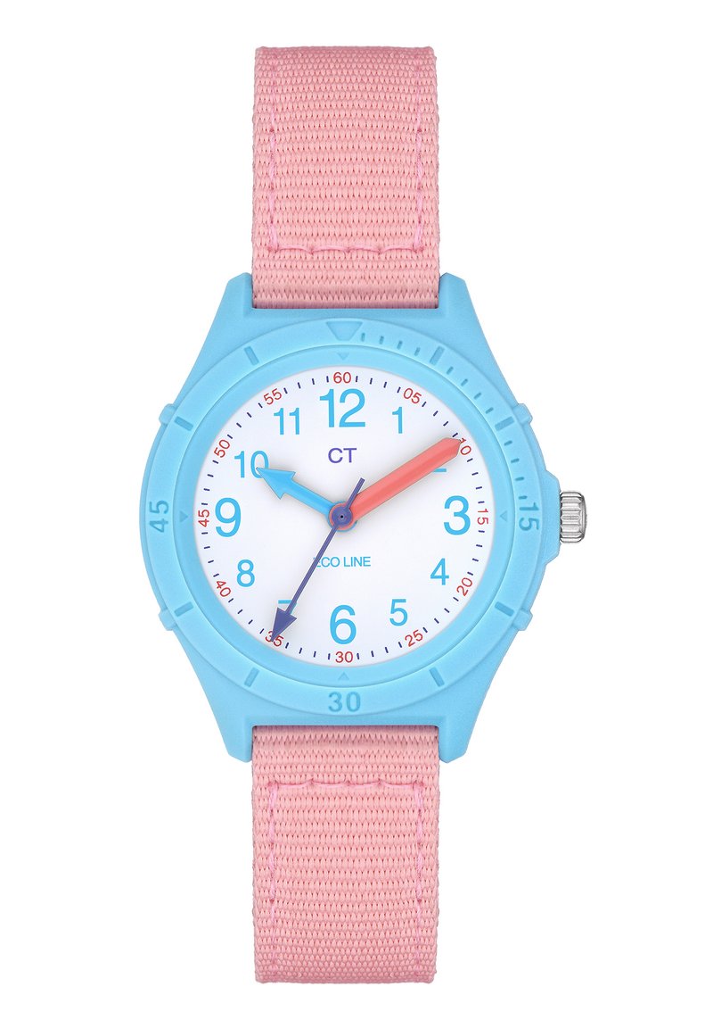 Blauwe plastic horloge met een witte wijzerplaat, lichtblauwe uurmarkeringen en een roze nylon band. Heeft uur-, minuut- en secondewijzers in verschillende kleuren.