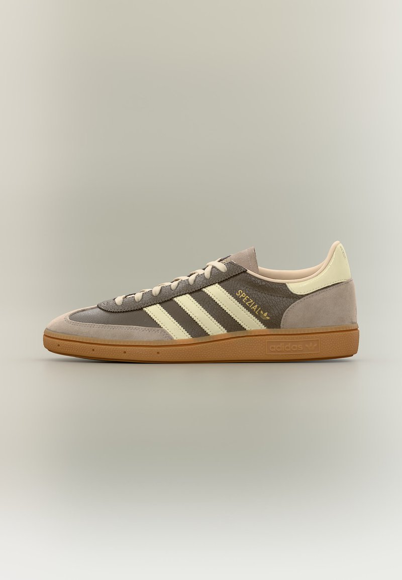 adidas Originals HANDBALL SPEZIAL earth strata/warm vanilla/brown