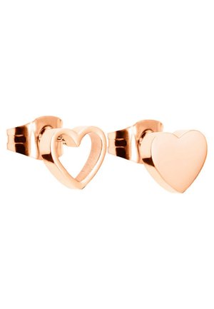 Orecchini a perno in oro rosa con design a cuore solido e a cuore aperto, entrambi con una finitura lucida e una texture liscia.
