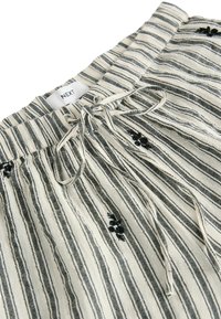 Next REGULAR FIT-WIDE LEG - Tygbyxor - black white stripe