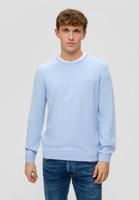 s.Oliver - MIT LOGO-STICKEREI - Strickpullover - hellblau Thumbnail-Bild 1