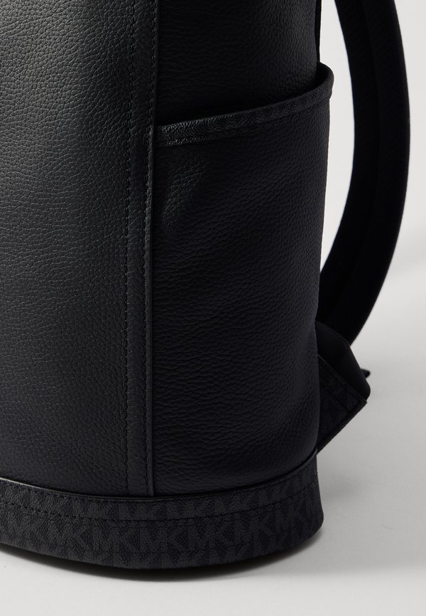 SLIM FLAP UNISEX - Backpack4