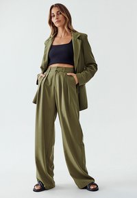 CALLI POLLY - Hlače - khaki