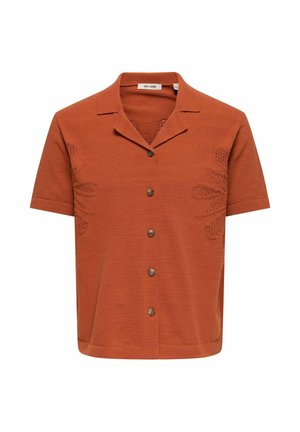 Maglietta a maniche corte color ruggine in maglia con collo a revers, cinque bottoni frontali e sottili motivi floreali traforati sui lati.