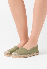 Even&Odd Espadrilles - khaki