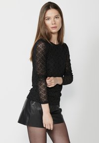 Koroshi Blūze - black