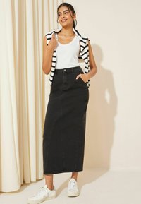 Friends Like These GODET  - Maxi skirt - black