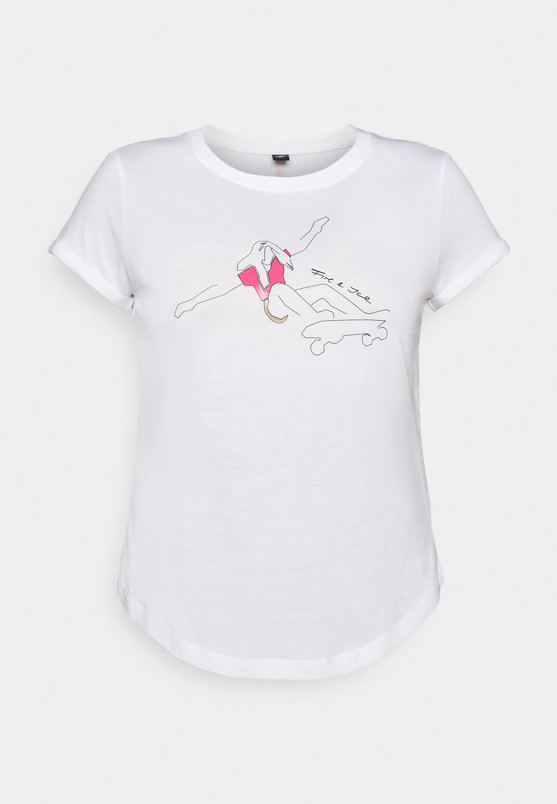 Weißes Baumwoll-T-Shirt mit umgeschlagenen Ärmeln, das ein minimalistisches Grafikdesign eines Figuress in pinkem Oberteil und Skateboard zeigt.