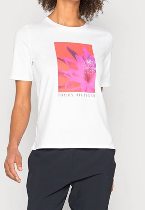 T-shirt med print - white