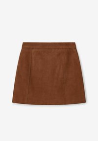 Bruine suède mini-rok met een aansluitende taille, voorzien van strakke lijnen en een gladde textuur, ontworpen met subtiele paneel-details.