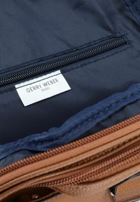 Gerry Weber TALK DIFFERENT LL CITY - Nahrbtnik - rawhide