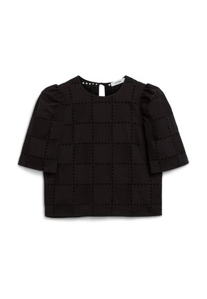Schwarze Bluse mit kurzen Ärmeln, im quadratischen Rautenmuster und mit Lochstickerei. Sie hat einen runden Ausschnitt und einen Schlüsselspalteverschluss auf der Rückseite.