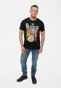 Paradiso Clothing THE BEATLES SGT PEPPER LONELY HEARTS DRUM - Print T-shirt - black