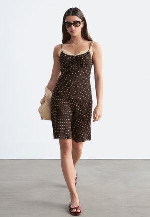& OTHER STORIES, Sandalias - burgundy