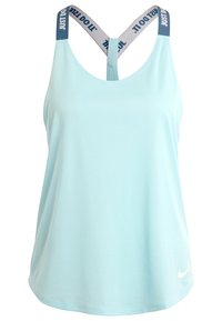 Débardeur sportif bleu clair avec bretelles croisées bleu marine et grises, affichant le texte « JUST DO IT. », petit logo Nike blanc en bas à droite.