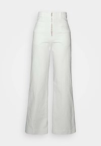 sandro Vaqueros boyfriend - white