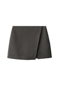 Minifalda cuadrada gris con un diseño envuelto, que presenta una textura suave y un dobladillo recto. El material parece ligero y bien ajustado.