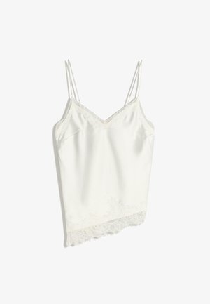 Camisola bianca in satin con spalline sottili, caratterizzata da un collo a V e bordature in pizzo all'orlo. Tessuto liscio con un dettaglio di orlo sfilacciato.