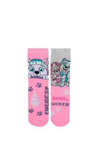 Calzini rosa e grigi con cani cartoon. Il calzino sinistro ha una faccia di cane e impronte di zampe; il calzino destro mostra due cani con dettagli colorati.