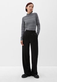 s.Oliver MIT STEHKRAGEN - Longsleeve - dunkelgrau