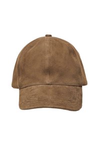 Cappello da baseball in suede marrone con visiera curva, caratterizzato da dettagli di cucitura visibili e un bottone sulla parte superiore. Texture morbida, design classico.