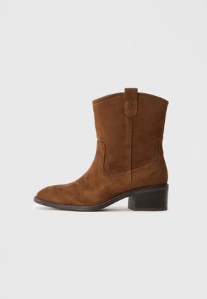 Ankle boots - cognac