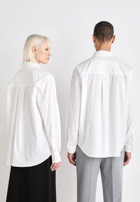 Sister Jane LILIAN TIE SHIRT UNISEX - Krekls - white