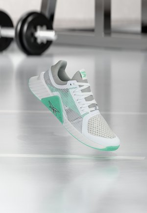 FLIP CHARGE - Trening copati - white