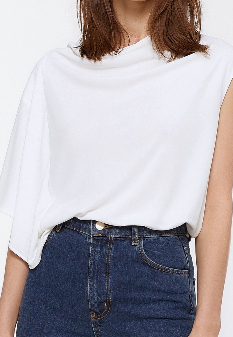 Uterqüe Blusa - beige